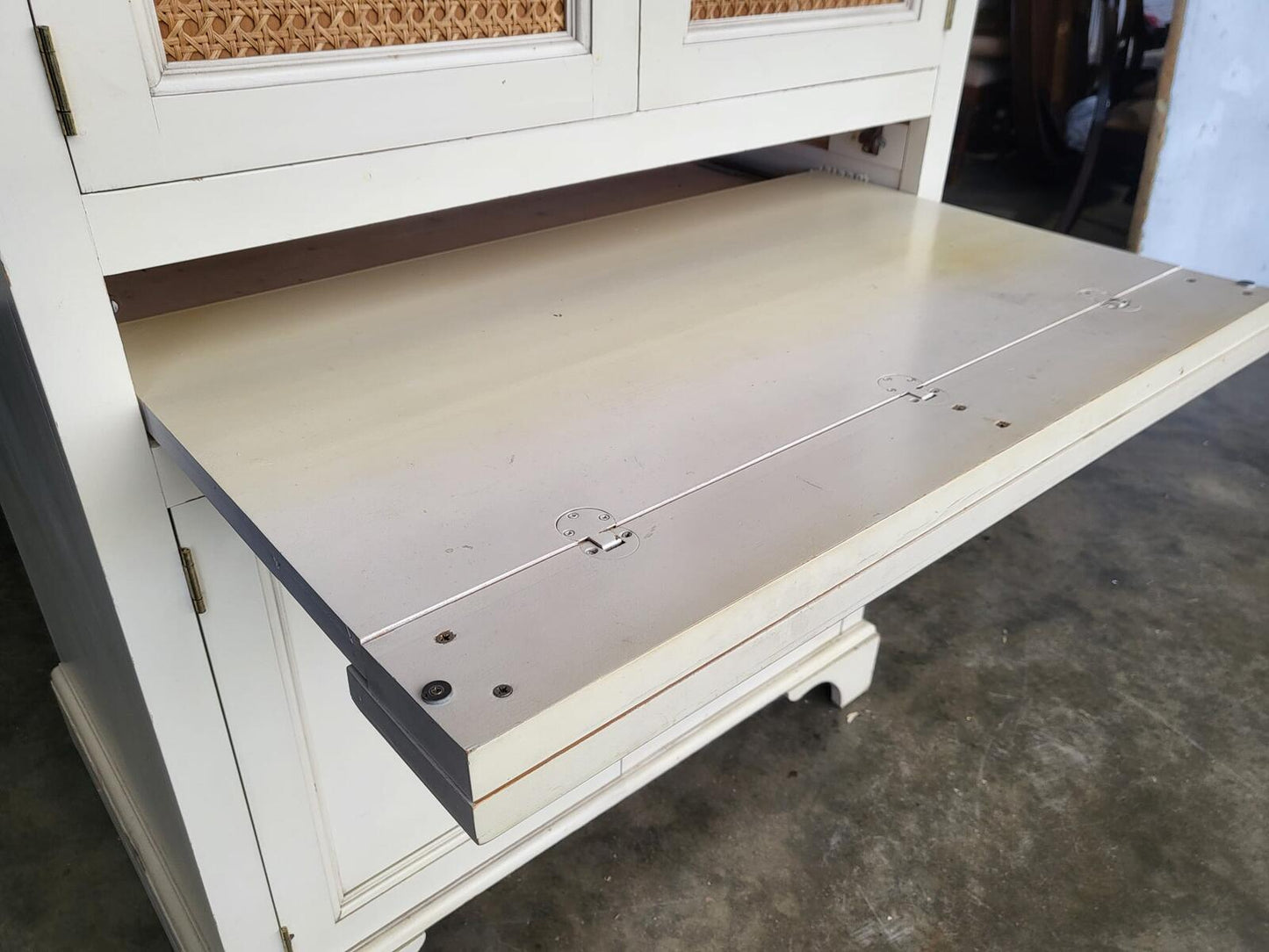 Laura Ashley linen press storage cabinet kitchen cupboard