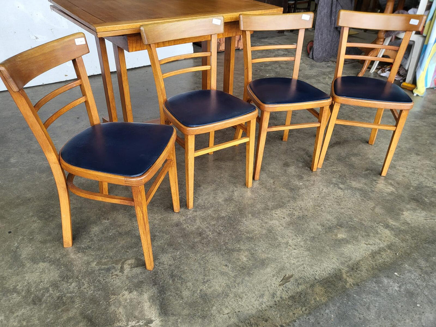 Vintage light oak drawer leaf extending dining table seat 8 + 4 chairs