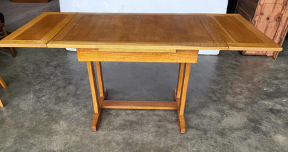 Vintage light oak drawer leaf extending dining table seat 8 + 4 chairs