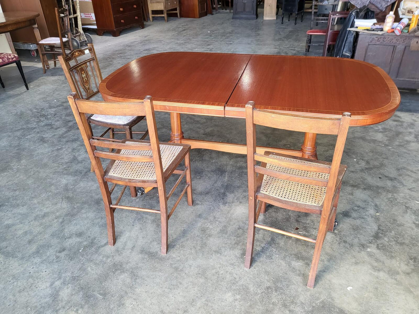 Mcintosh D end seat to 10 extending pedestal dining table