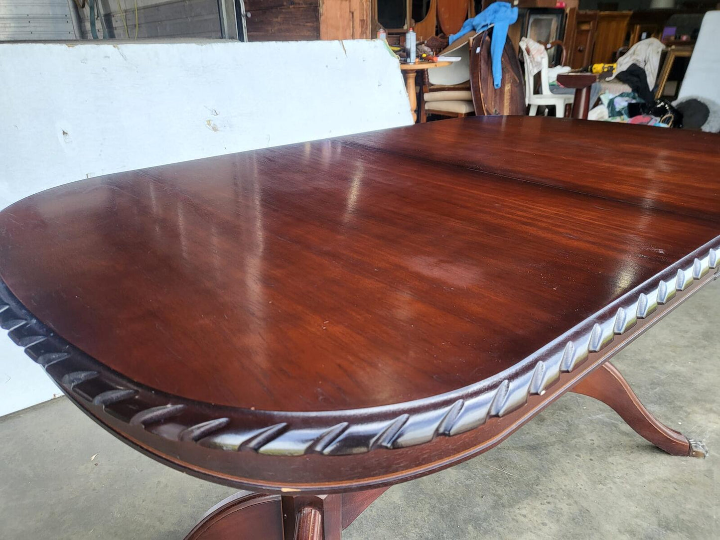 Mid century dark wood extending pedestal dining table seat to 8