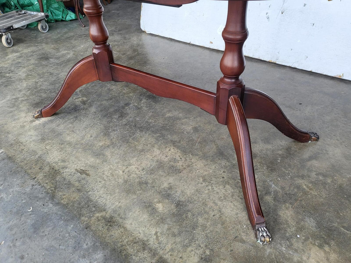 Mid century dark wood extending pedestal dining table seat to 8