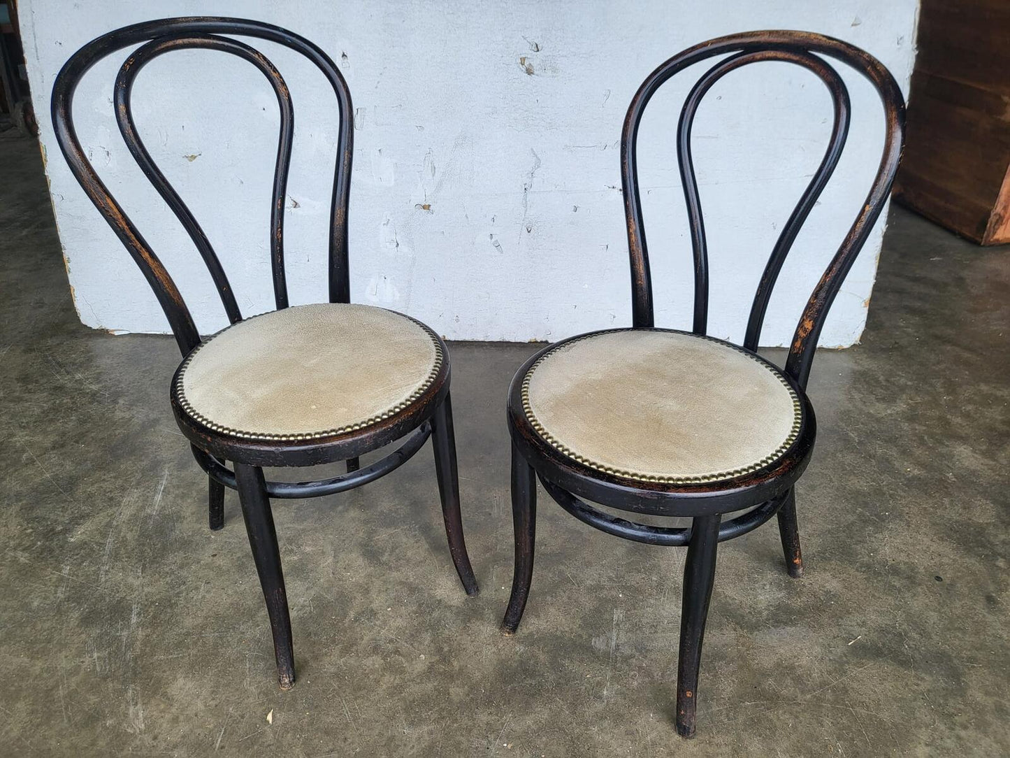Pair two Thonet bentwood bistro chairs no18 suede seats
