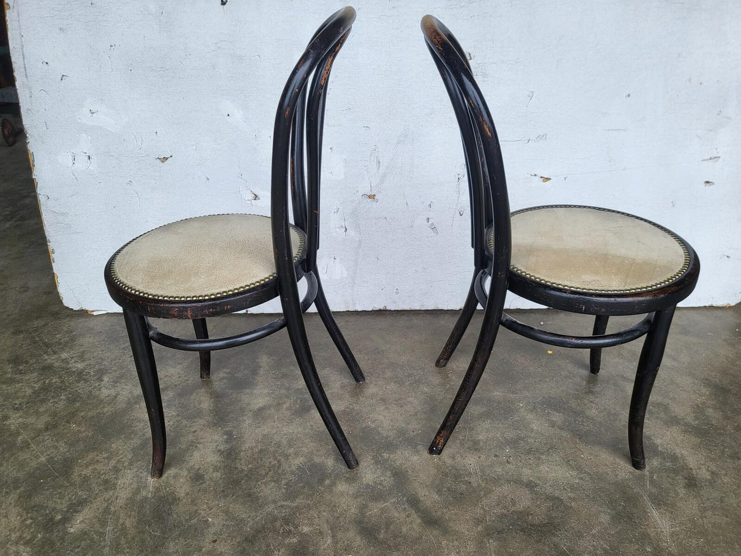 Pair two Thonet bentwood bistro chairs no18 suede seats