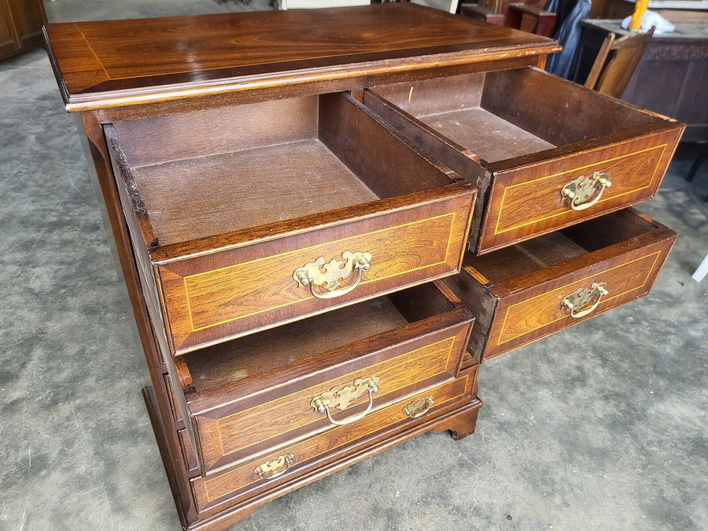 Antique repro inlaid 4 over 4 chest of drawers bracket feet
