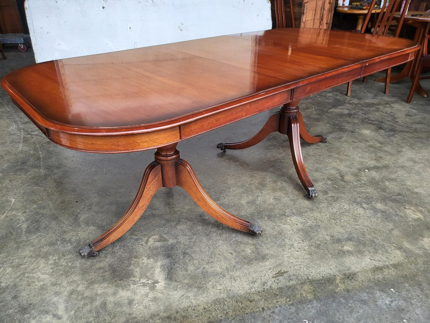 Antique repro mahogany twin pedestal extending dining table seat to 10