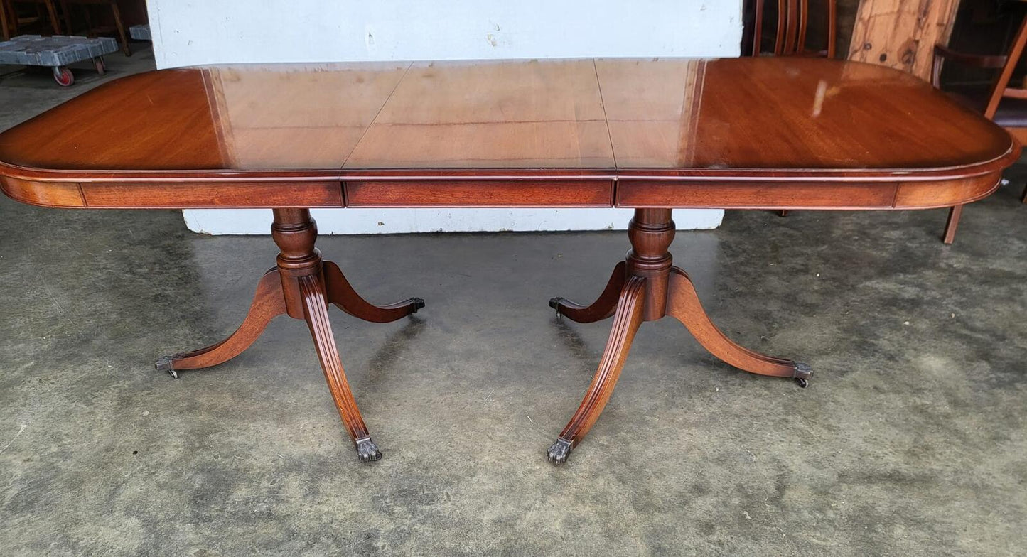 Antique repro mahogany twin pedestal extending dining table seat to 10