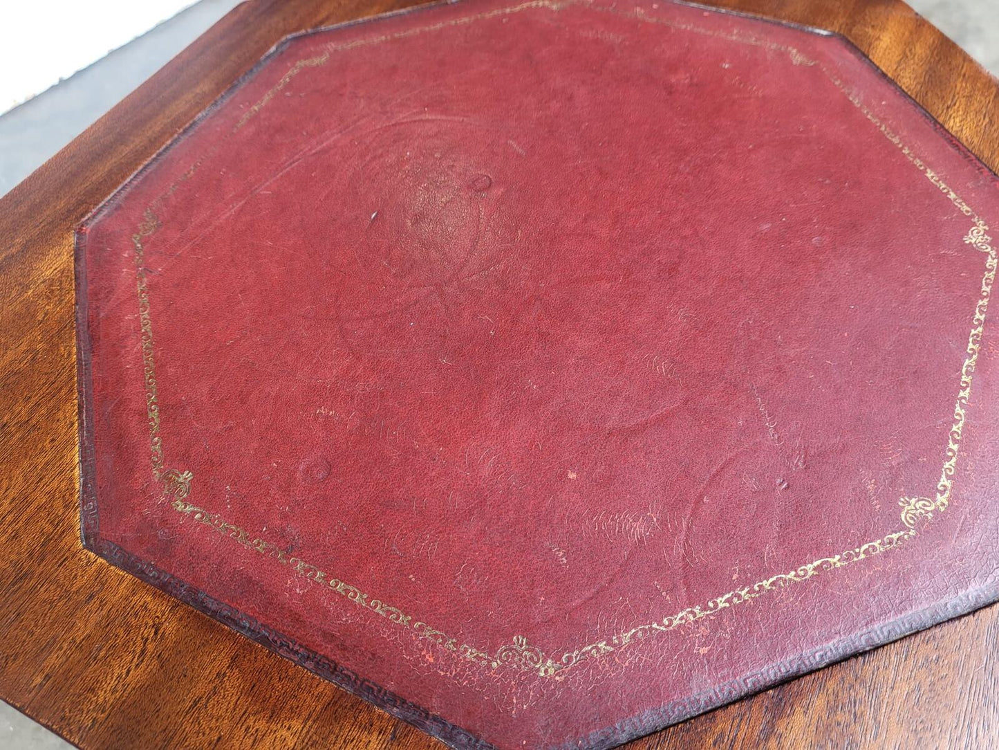 Antique repro octagonal side end lamp table cabinet legs