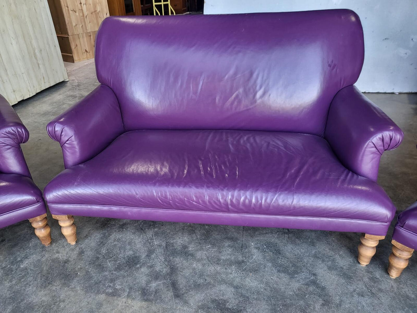 Antique repro leather 2 seat sofa 2 x armchairs wood legs