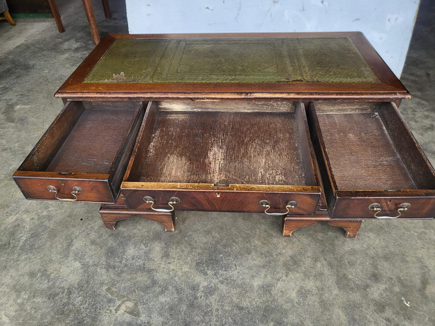 Antique repro small twin pedestal desk leather top 8 drawers