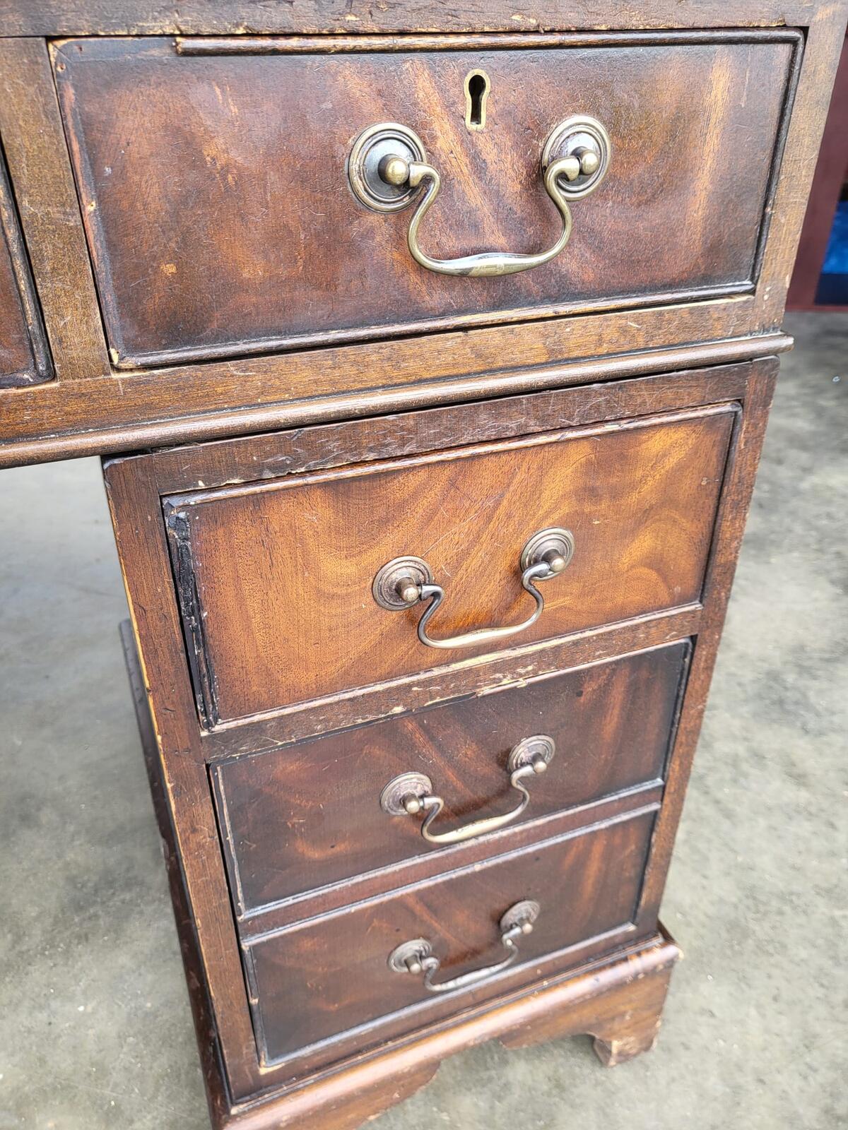 Antique repro small twin pedestal desk leather top 8 drawers