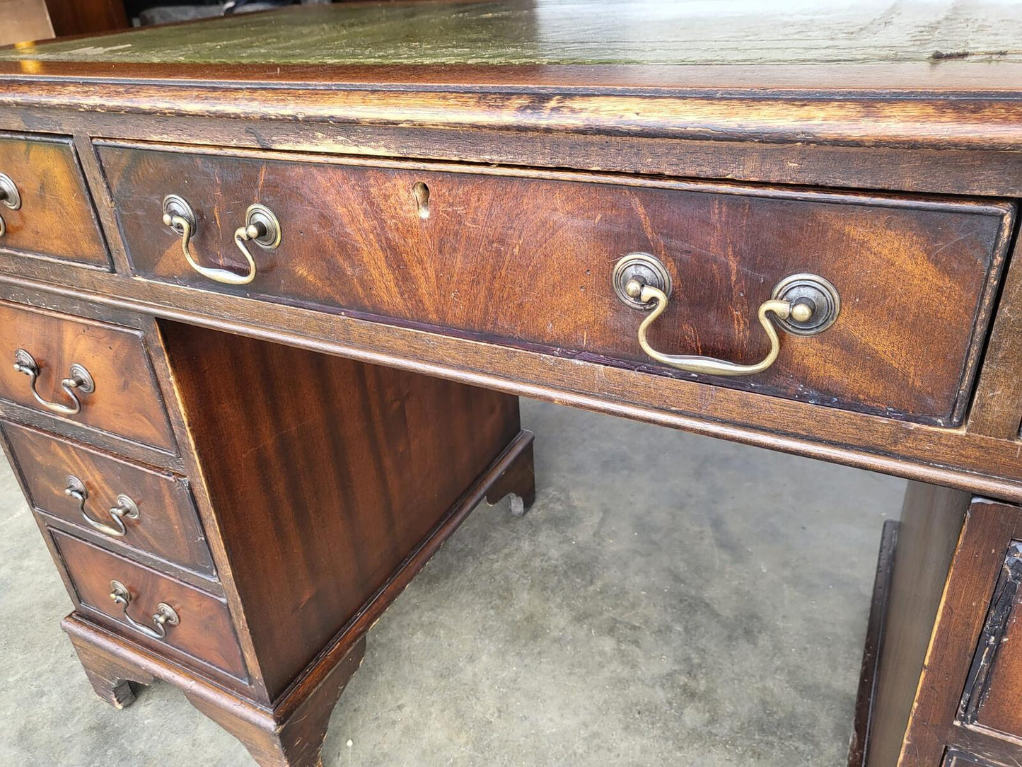 Antique repro small twin pedestal desk leather top 8 drawers
