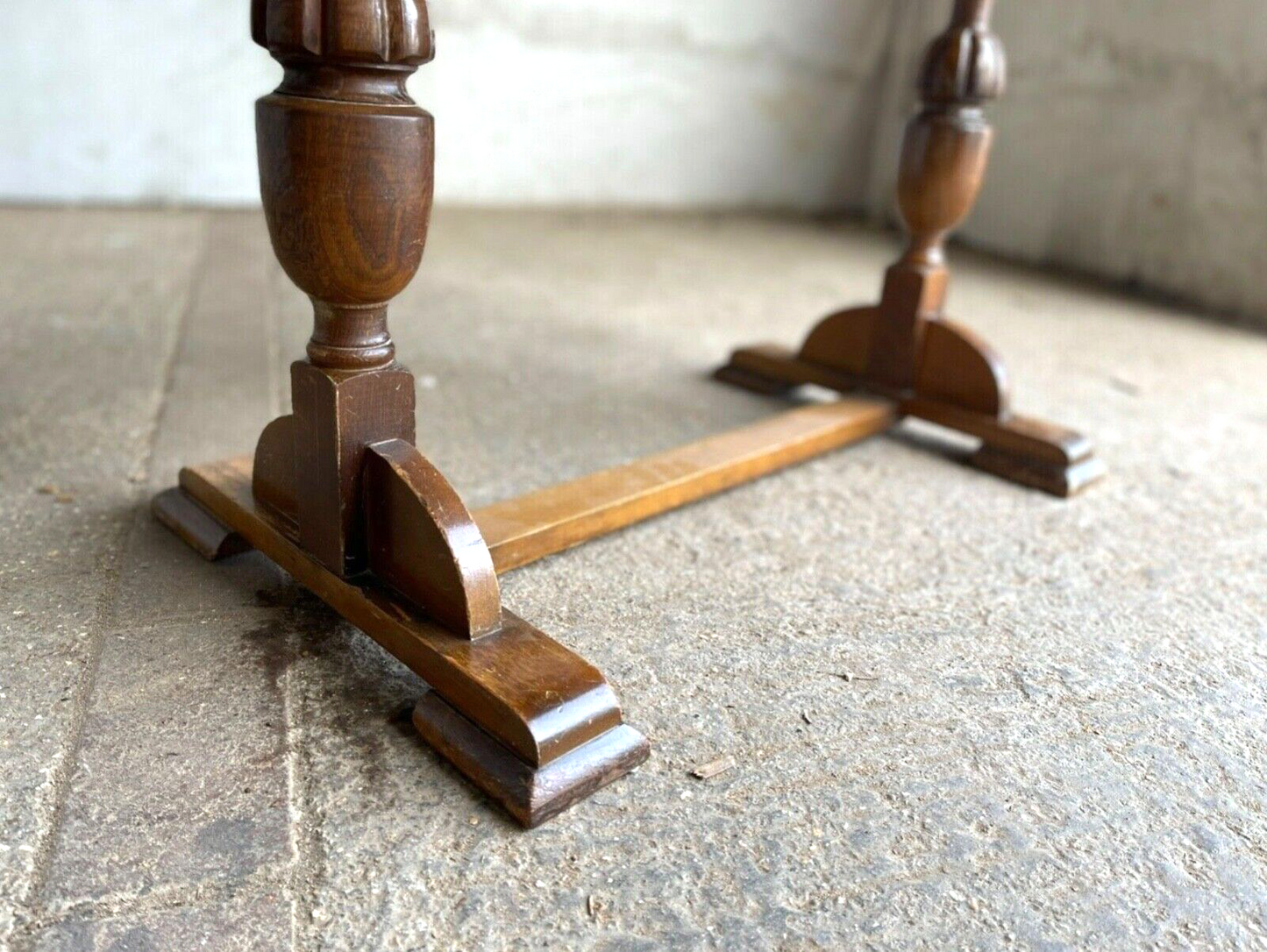 Small 20thC Brown Coffee Table Side Table Acorn Legs