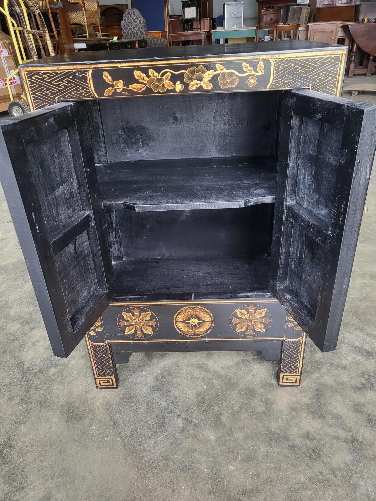 Small Chinese cabinet cupboard side end lamp table
