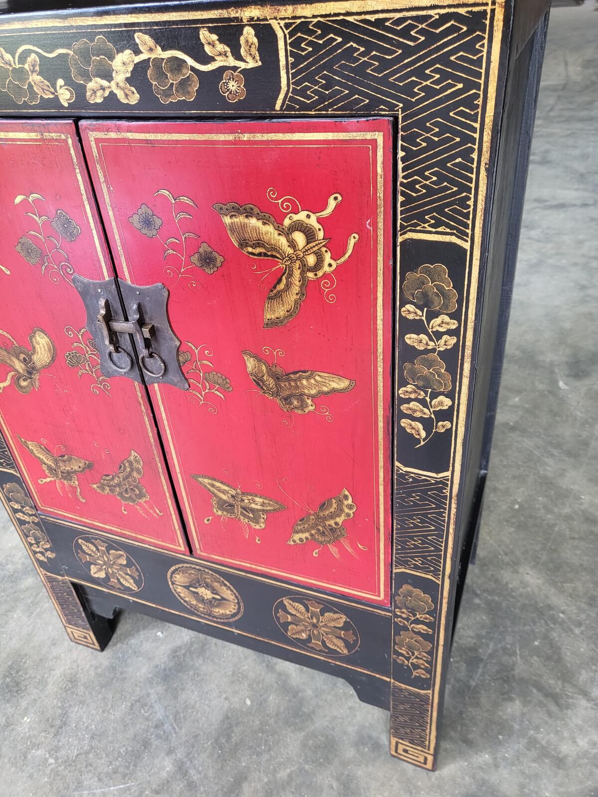 Small Chinese cabinet cupboard side end lamp table