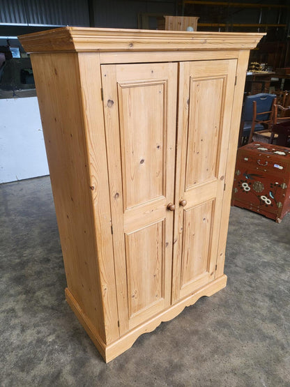 Small pine panelled 2x door wardrobe bedroom