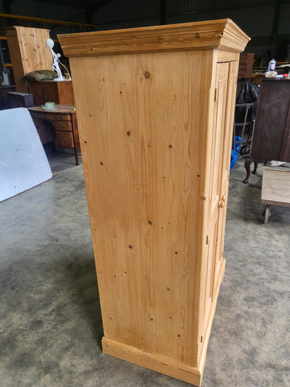 Small pine panelled 2x door wardrobe bedroom