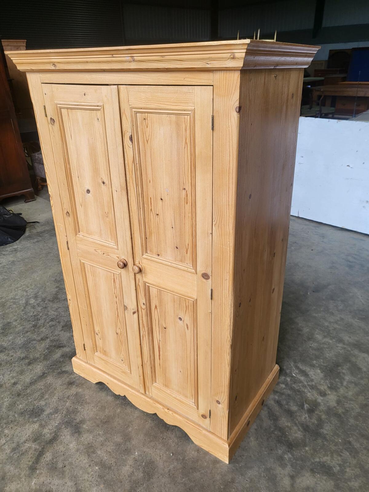 Small pine panelled 2x door wardrobe bedroom