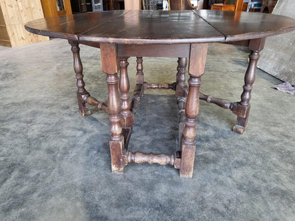 Antique solid oak gate leg drop leaf kitchen dining table seat 6