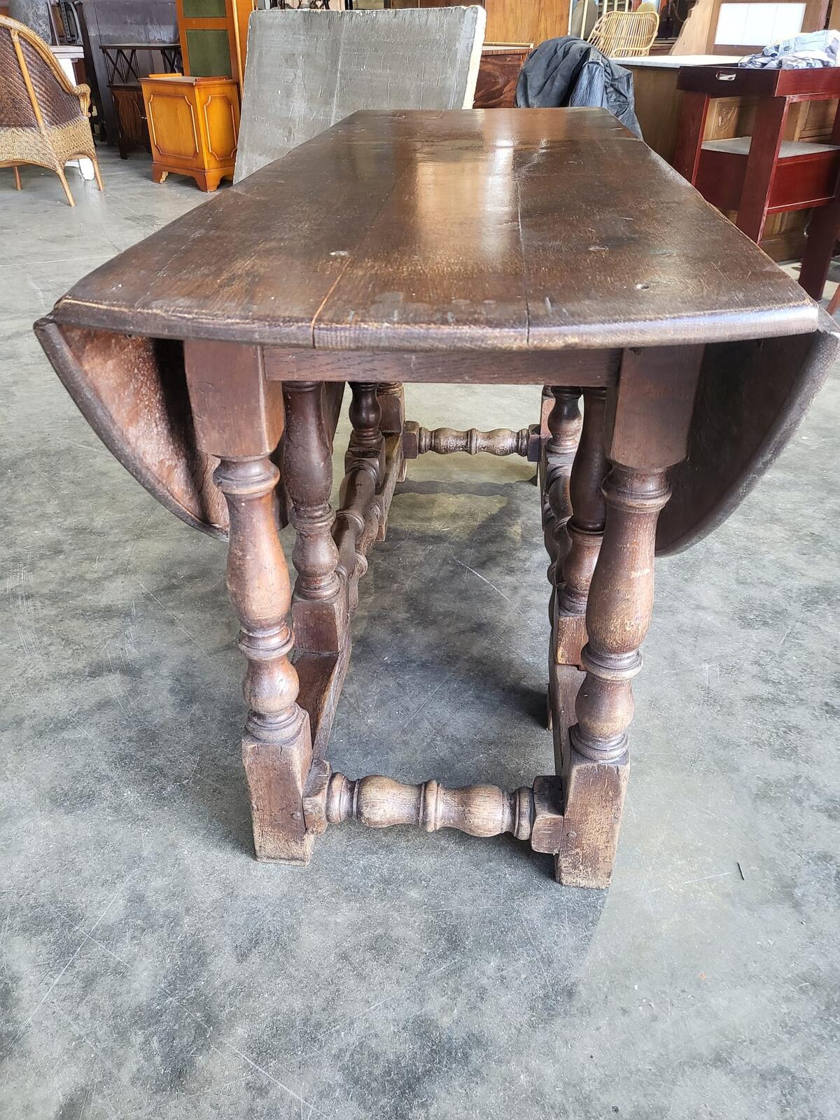 Antique solid oak gate leg drop leaf kitchen dining table seat 6