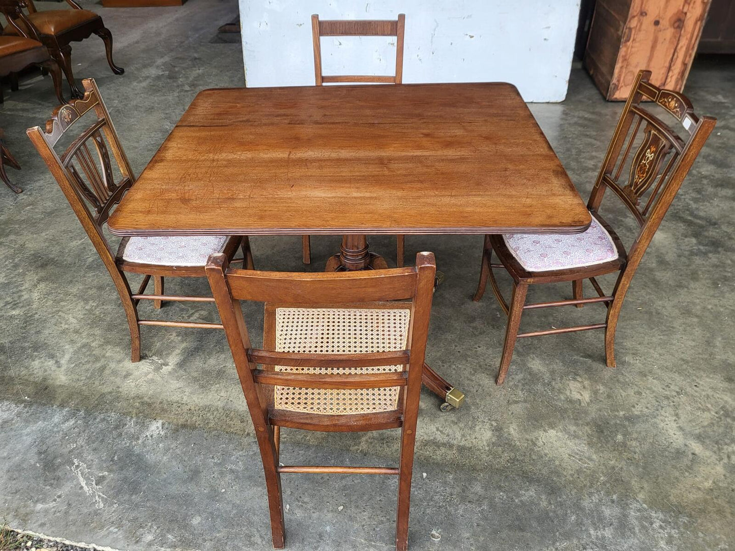 Antique solid mahogany square pedestal dining table seat 4