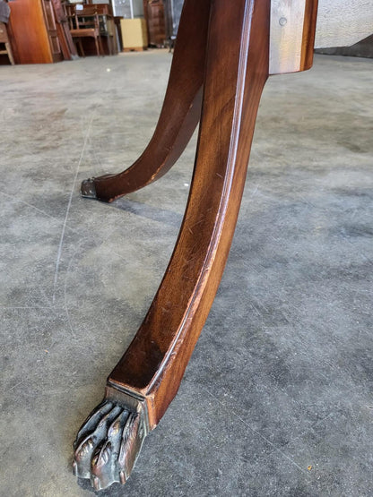 Twin pedestal extending D end dining table seat 8