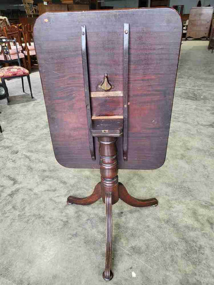 Antique Georgian mahogany elm rectangular tilt top occasional dining table
