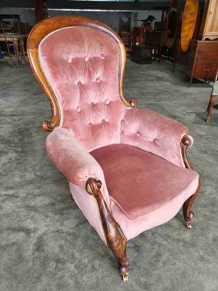 Antique Victorian small spoon back parlour arm chair cabriole legs castors