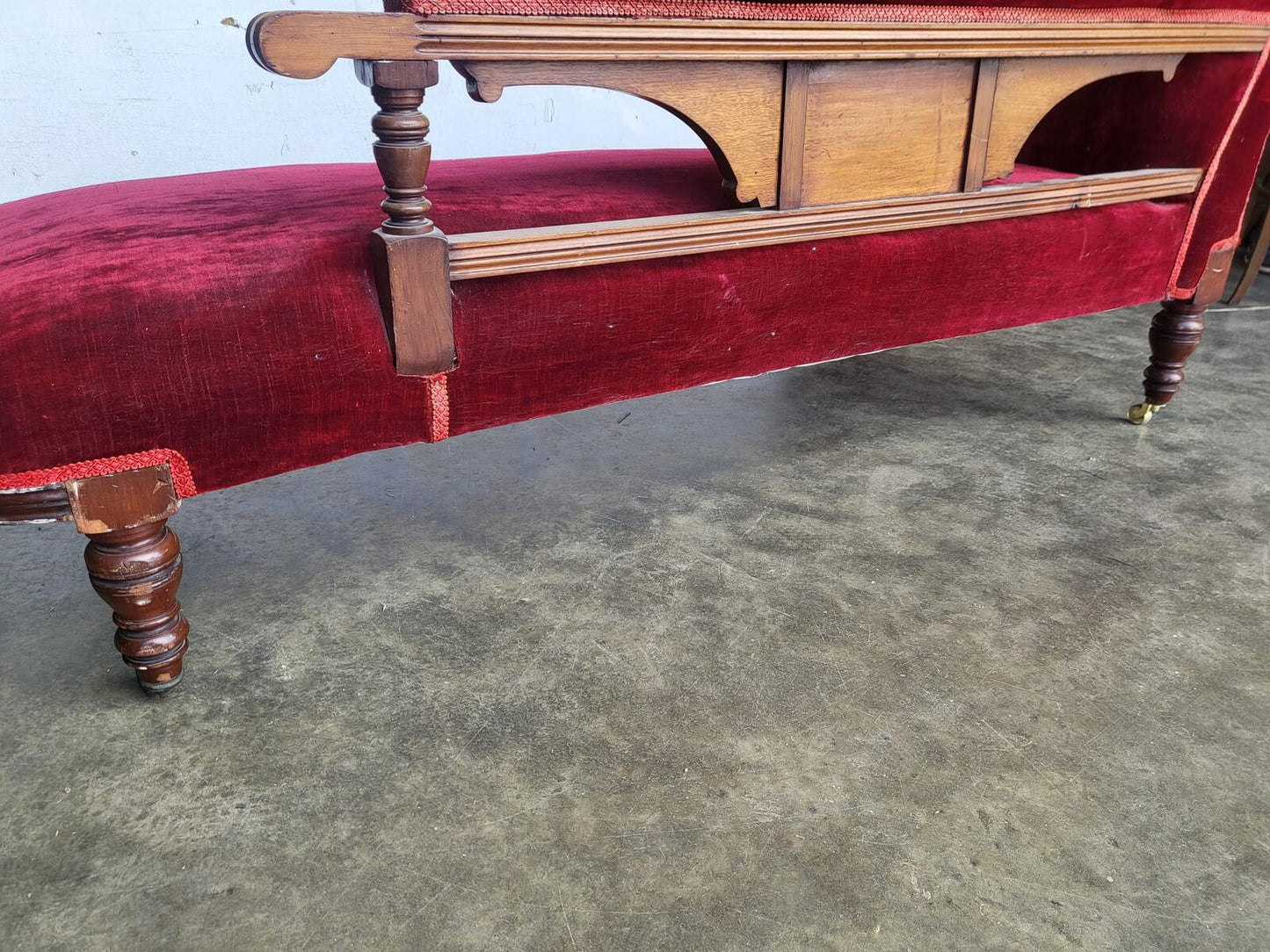 Antique Victorian red Chaise longue sofa turned legs castors