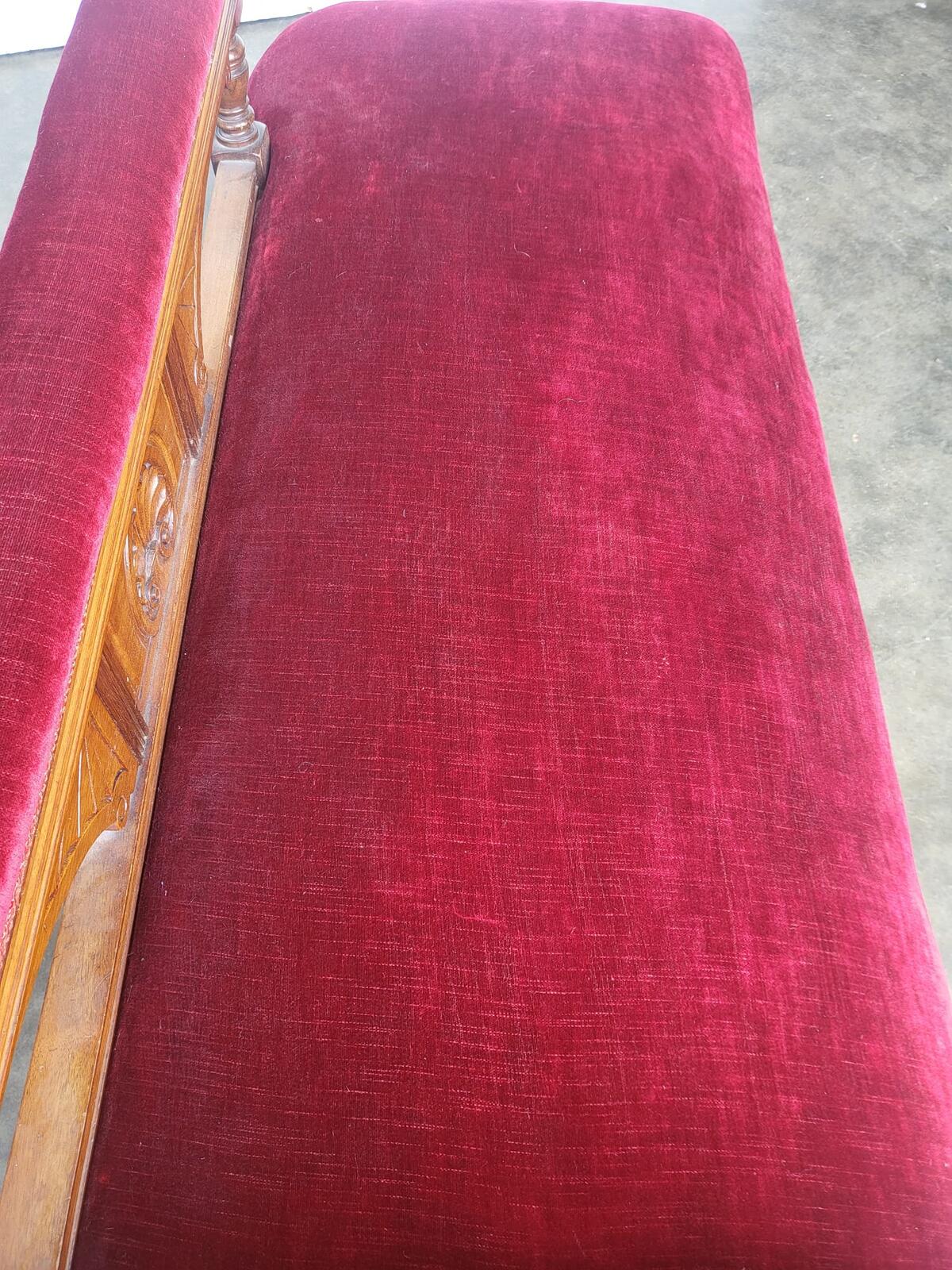 Antique Victorian red Chaise longue sofa turned legs castors
