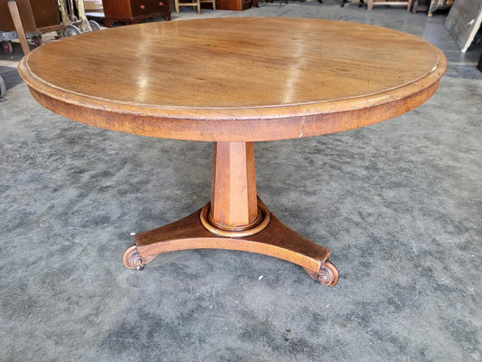 Antique Victorian round pedestal tripod tilt top dining table
