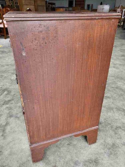 Antique Victorian small chest of drawers bracket feet 3 drawers brass handles