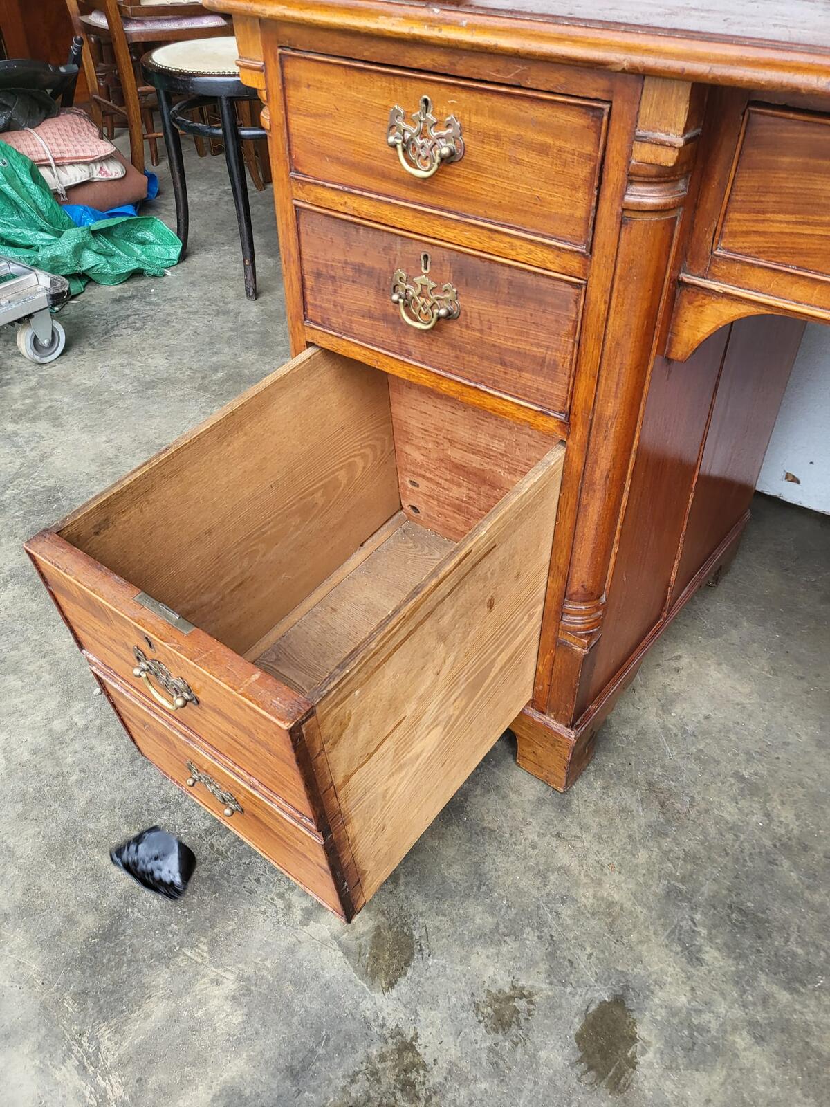 Antique Victorian small knee hole desk 7 drawers