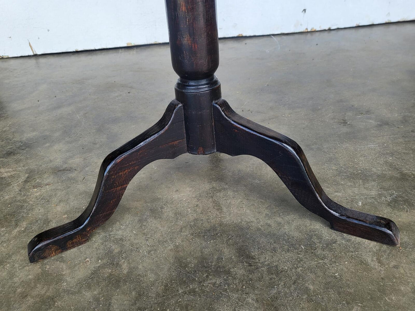 Antique Victorian square tripod side end lamp occasional table