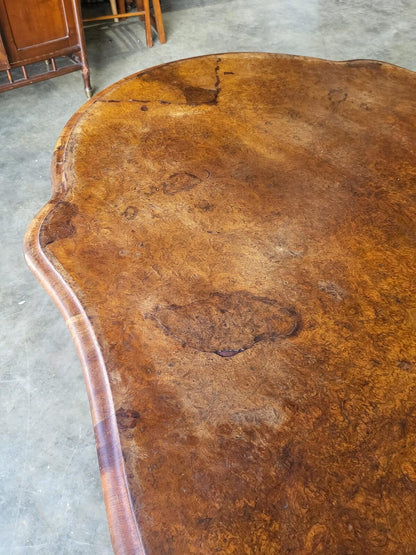 Antique Victorian walnut oval serpentine pedestal dining table