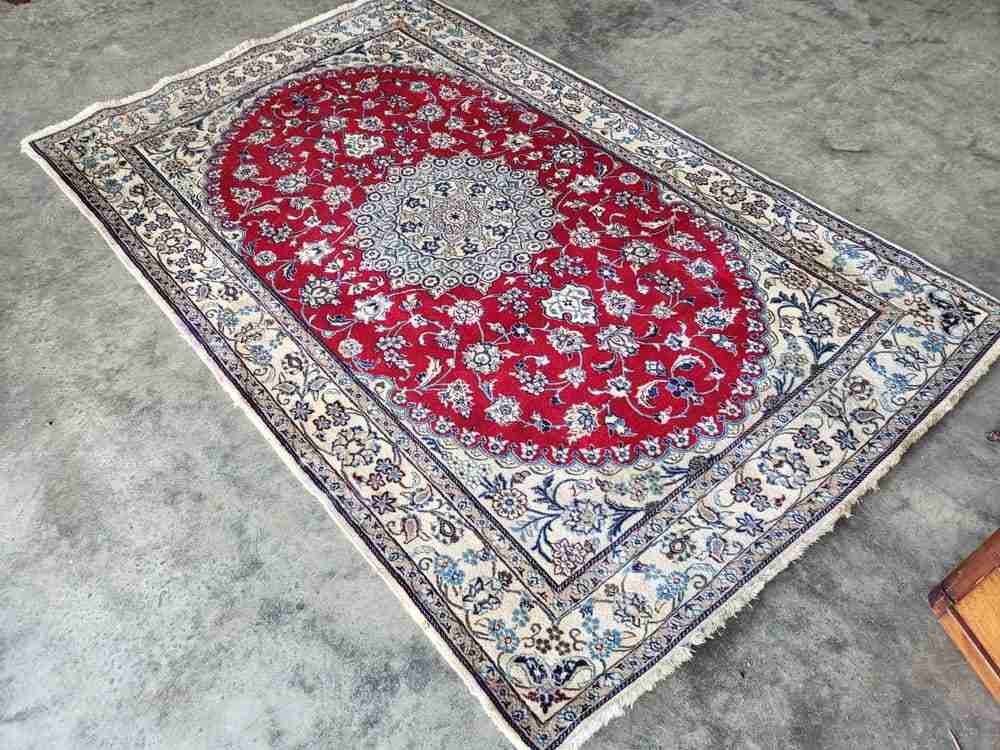 Vintage 20thC 100% wool. Thick pile room size carpet rug 9'7" x 6'5" red cream