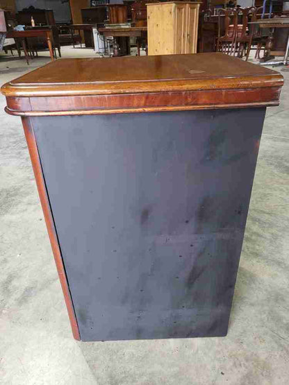 Vintage 20thC slim 4 drawer side end chest of drawers brass handles