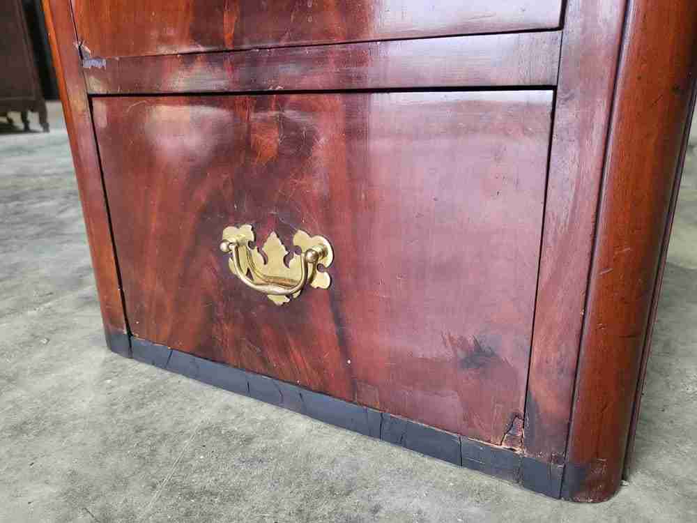 Vintage 20thC slim 4 drawer side end chest of drawers brass handles