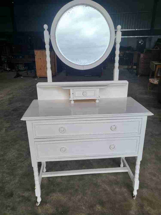 Vintage 20thC white dressing table drawers round Mirror turned legs castors