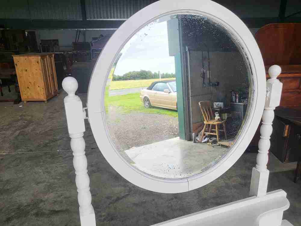 Vintage 20thC white dressing table drawers round Mirror turned legs castors