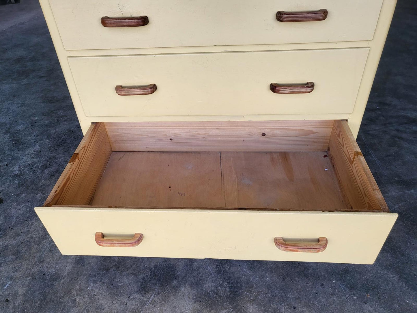 Vintage small low painted chest of drawers 3 drawers