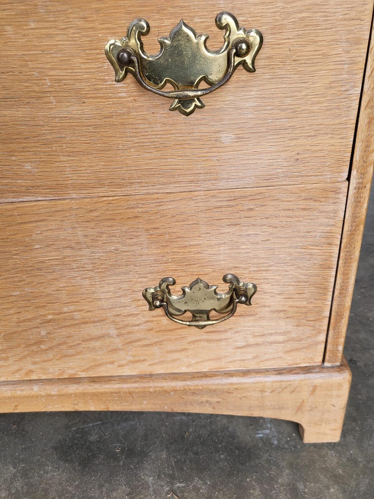 Vintage stag oak 3 over 2 chest of drawers