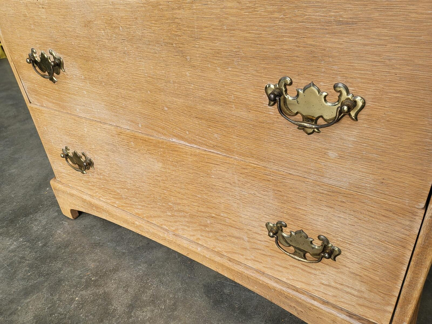 Vintage stag oak 3 over 2 chest of drawers