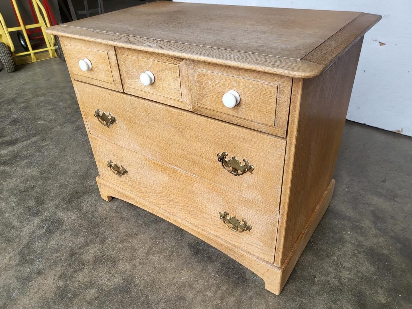 Vintage stag oak 3 over 2 chest of drawers