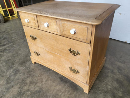 Vintage stag oak 3 over 2 chest of drawers