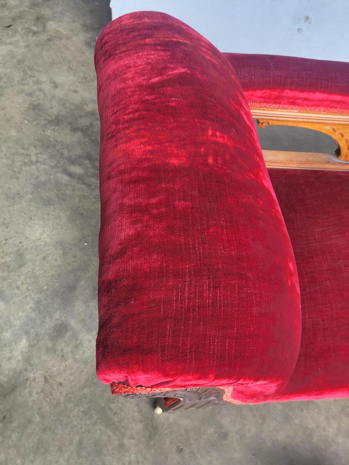 Antique Victorian red Chaise longue sofa turned legs castors