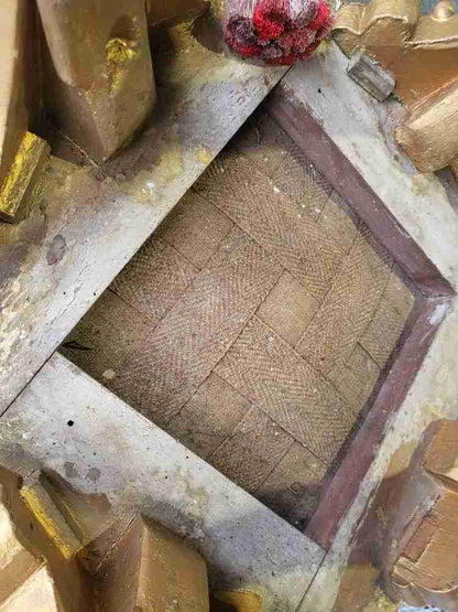Antique Victorian round gilt cabriole legs tapestry stool seat