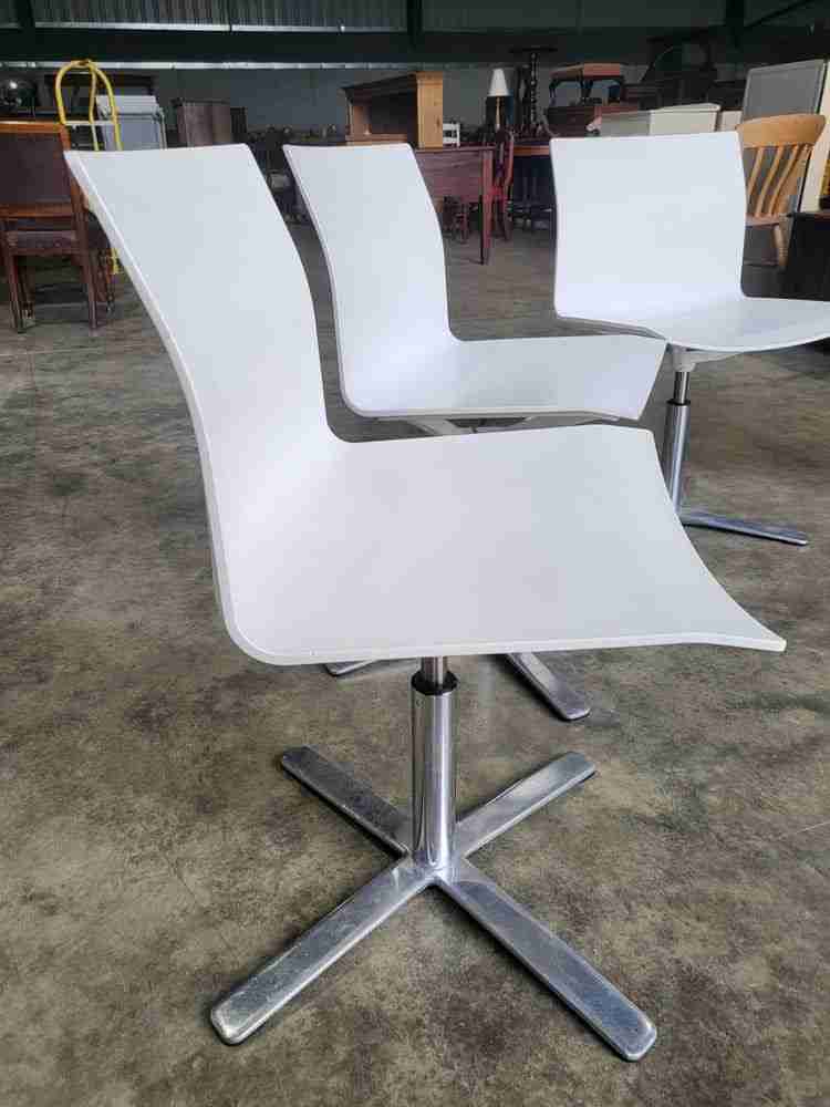 4  Vintage repro 70's style white  moulded chrome star base dining office chairs