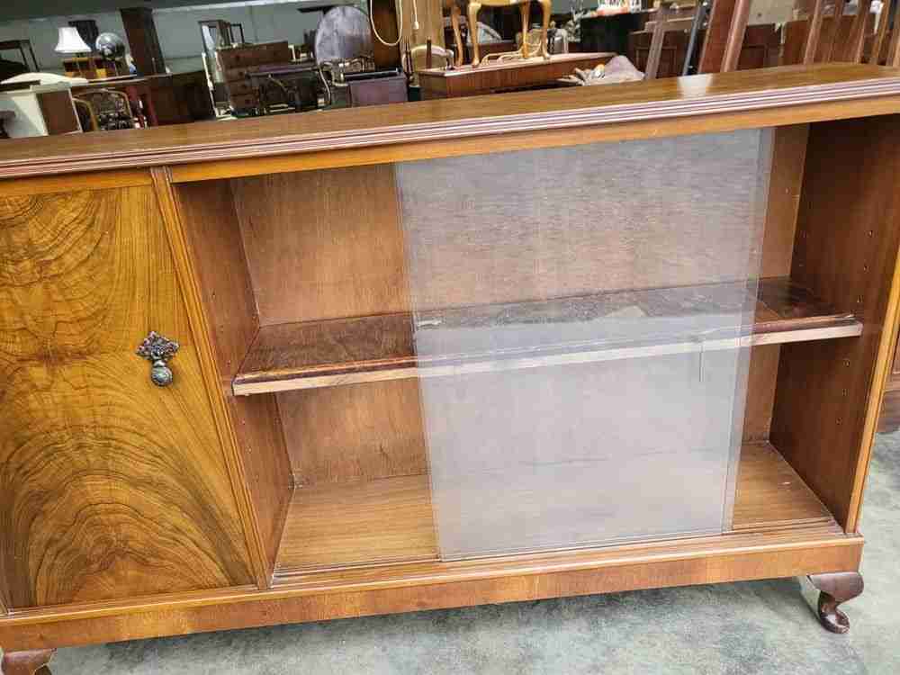 Vintage 20thC 1970's walnut low bookcase cabinet shelves glass doors