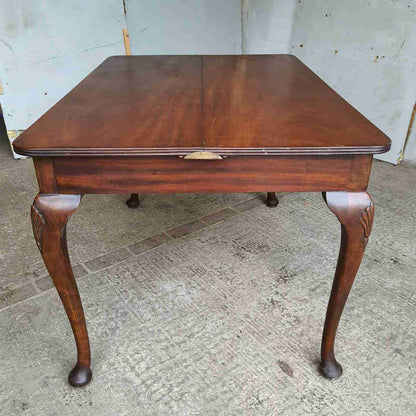antique 1920's mahogany extending 1 leaf dining table table cabriole legs seat 8